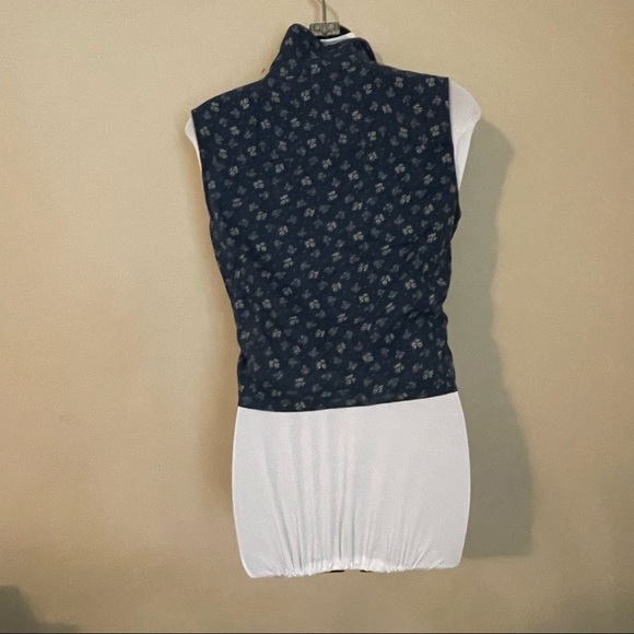 Floral Halter Tie front crop top - Picture 2 of 4